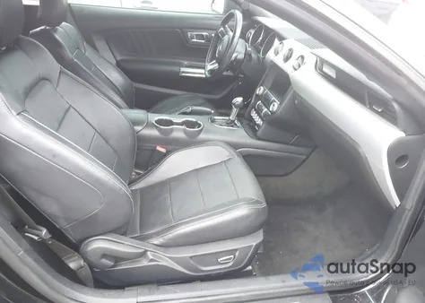 2017 Ford Mustang Ecoboost Premium z USA, uszkodzony, nr VIN 1FATP8UH4H5220592